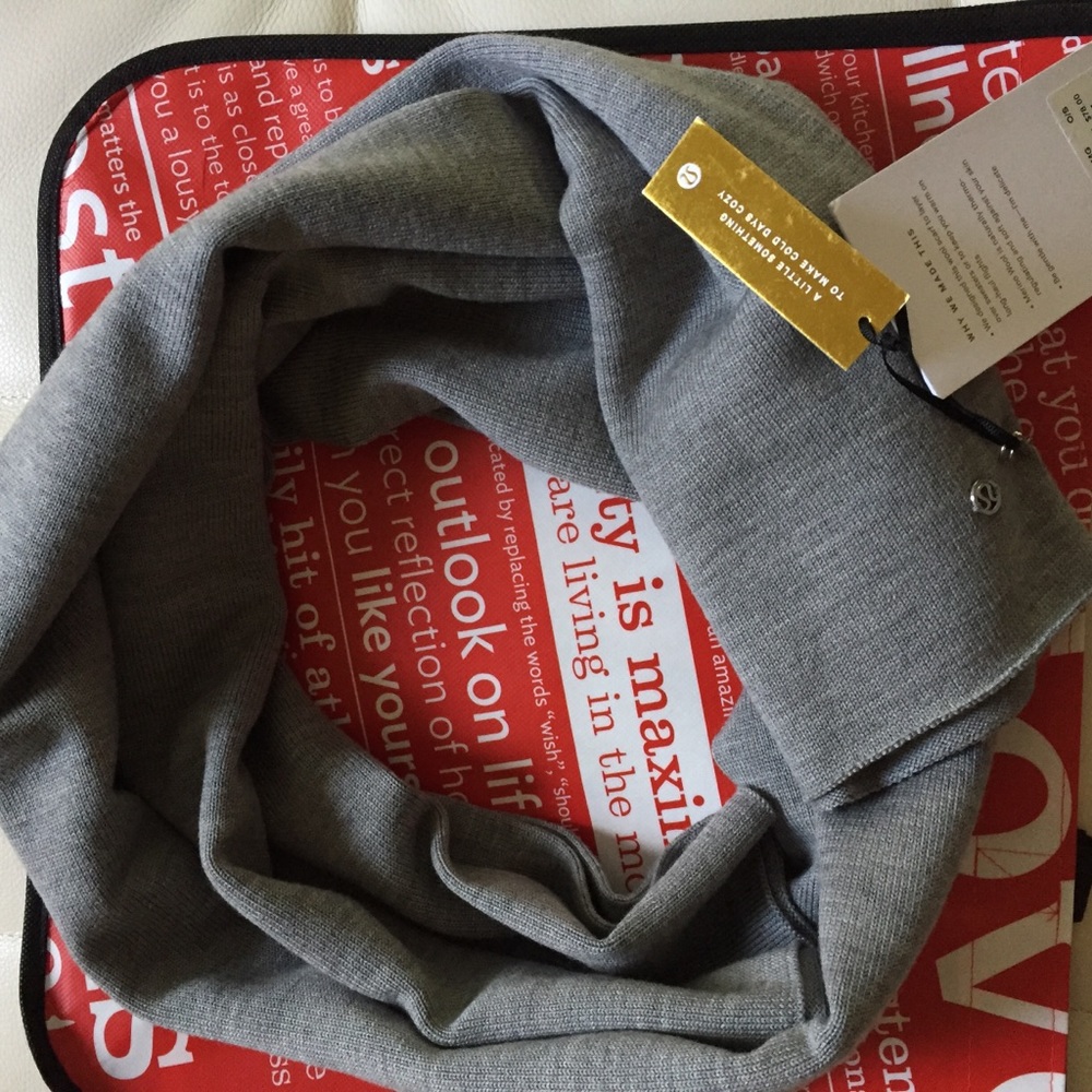 NWT HMDG LULULEMON COZY UP SCARF GRAY - ONE SIZE - Picture 3 of 8
